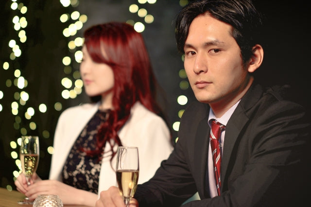 人のお金で飲む酒はうまい